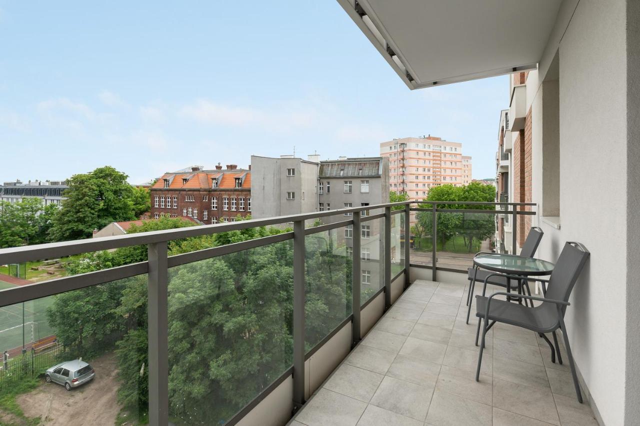 Garden Gate Apartments Old Town Parking غدانسك المظهر الخارجي الصورة